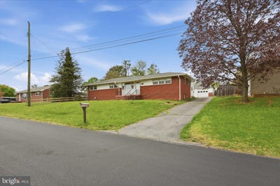 /international/us/433-beechcroft-road-winchester-va-110107317985/