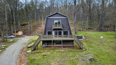/international/us/4383-river-road-troy-pa-110107857154/