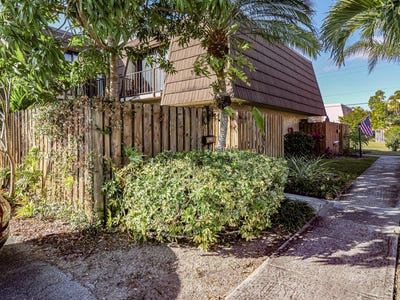 /international/us/1166-6th-avenue-vero-beach-fl-110106439680/