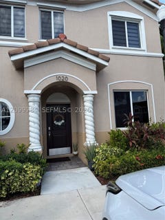 /international/us/1020-se-23rd-ter-homestead-fl-110110403429/
