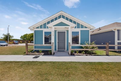 /international/us/8754-texas-risinger-drive-fort-worth-tx-110119522415/
