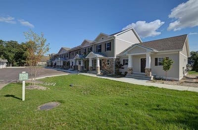 /international/us/1502-simsbury-street-garfield-twp-mi-110106789583/