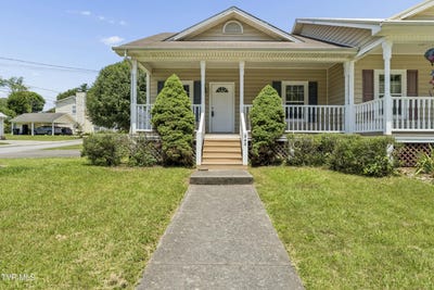 /international/us/242-main-st-village-drive-jonesborough-tn-110109010137/