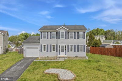 /international/us/220-burdette-drive-martinsburg-wv-110107898197/