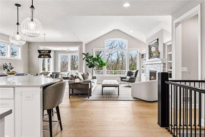 /international/us/7100-highland-court-eden-prairie-mn-110107055722/