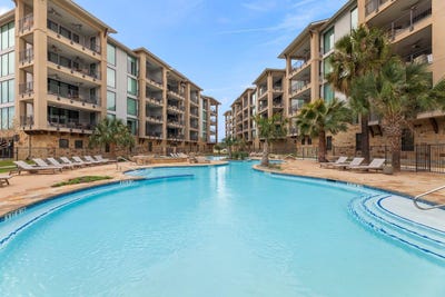 /international/us/1001-the-cape-road-horseshoe-bay-tx-110106260838/
