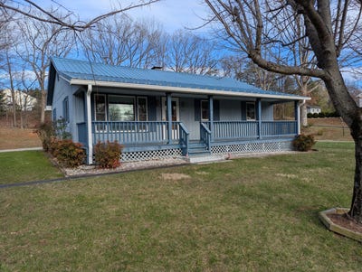 /international/us/45-meadow-view-ave-rocky-mount-va-110106535885/
