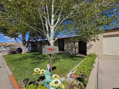 /international/us/1205-cottonwood-drive-rock-springs-wy-110110066360/