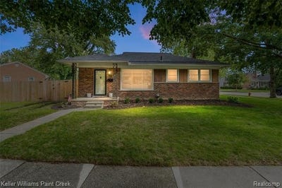 /international/us/22404-edgewood-street-st-clair-shores-mi-110120060072/