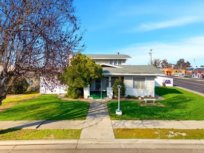 /international/us/8-c-street-lemoore-ca-110108030278/