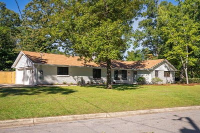 /international/us/201-dunbarton-circle-se-aiken-sc-110120586053/