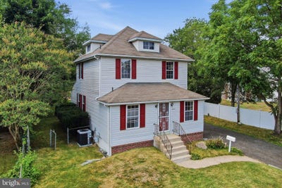 /international/us/242-trenton-avenue-laurel-springs-nj-110120136583/