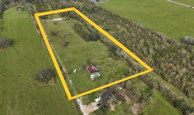 /international/us/county-road-32-angleton-tx-110095783815/