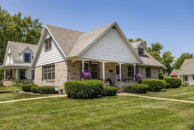 /international/us/318-e-franklin-st-sparta-wi-110109155537/