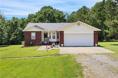 /international/us/109-topeka-ct-russellville-ar-110100446927/