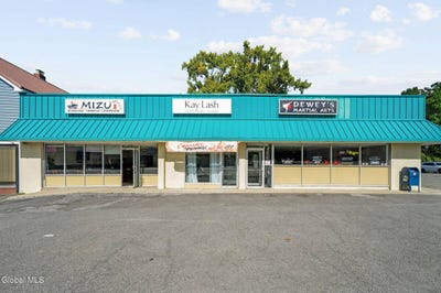 /international/us/175-179-columbia-turnpike-east-greenbush-ny-110110318916/