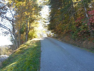 /international/us/1895-lakeside-drive-franklin-nc-110120649007/