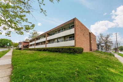/international/us/207-ballard-street-ypsilanti-mi-110107935338/