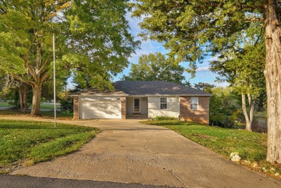 /international/us/1103-e-lark-street-ozark-mo-110120720313/