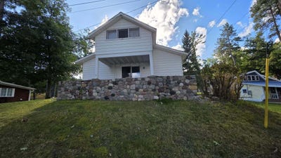 /international/us/413-w-main-street-spruce-mi-110119957683/