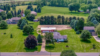 /international/us/1320-berlin-road-huron-oh-110108176067/