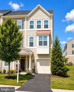 /international/us/2889-chinkapin-oak-lane-woodbridge-va-110107833714/
