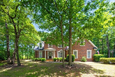 /international/us/3146-beaver-dam-drive-monroe-nc-110108497567/