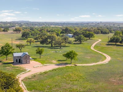 /international/us/9695-us-hwy-290-hye-tx-110100037157/