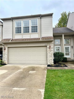 /international/us/1434-s-yorkshire-drive-broadview-heights-oh-110120580287/