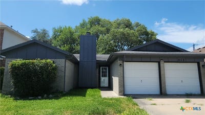 /international/us/413-stone-gate-drive-victoria-tx-110101140455/