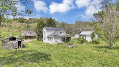 /international/us/7045-state-route-218-gallipolis-oh-110107543754/