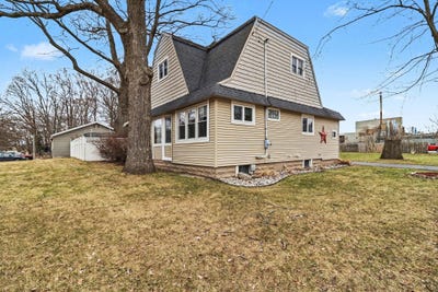 /international/us/802-n-emily-street-ludington-mi-110106324805/