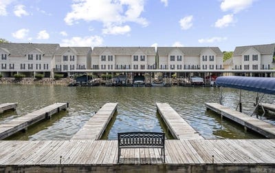 /international/us/129-clearwater-cove-hot-springs-ar-110107232329/
