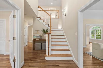 /international/us/1547-gilfield-drive-forest-va-110108225763/