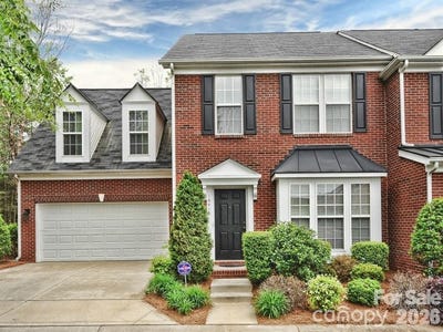 /international/us/10412-berkeley-woods-lane-charlotte-nc-110108545785/