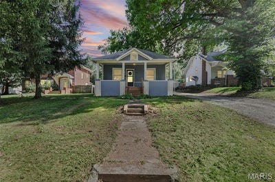 /international/us/3019-brown-street-alton-il-110108883080/