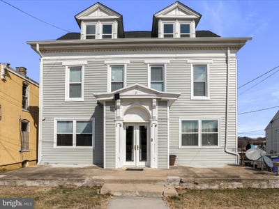 /international/us/16-snyder-avenue-hagerstown-md-110107076154/