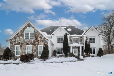 /international/us/63-parmalee-hill-road-newtown-ct-110105642858/