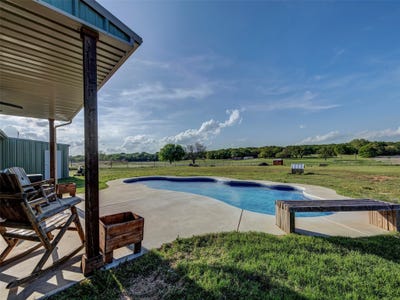 /international/us/1020-county-road-1596-alvord-tx-110107311403/