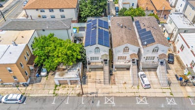 /international/us/4309-meadowview-ave-north-bergen-nj-110100981475/