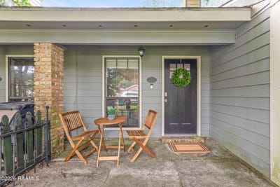 /international/us/437-mary-street-broussard-la-110108209142/