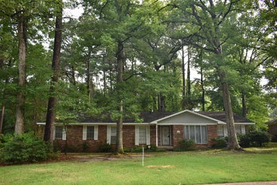 /international/us/1106-dogwood-st-magnolia-ar-110100942930/