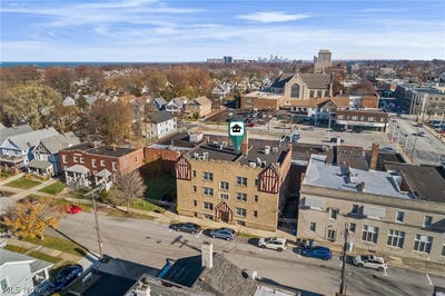 /international/us/1385-cranford-avenue-lakewood-oh-110107751583/