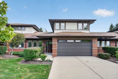 /international/us/1229-prairie-lane-lemont-il-110120557101/