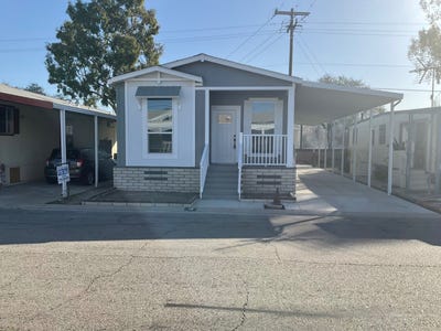 /international/us/10001-w-frontage-rd-south-gate-ca-110106677879/