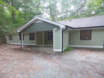 /international/us/913-shady-lawn-road-chapel-hill-nc-110107869931/