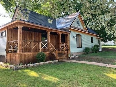 /international/us/401-e-tahlequah-street-sulphur-ok-110092024208/