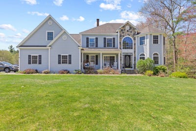 /international/us/26-harold-avenue-biddeford-me-110108024927/