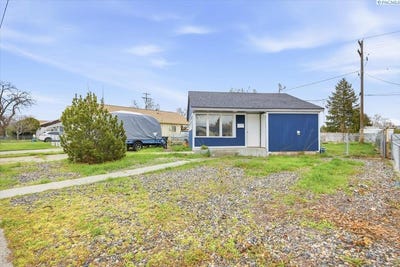 /international/us/1520-perkins-avenue-richland-wa-110106976061/