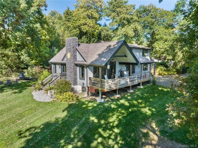 /international/us/283-new-hempstead-road-new-city-ny-110120514383/